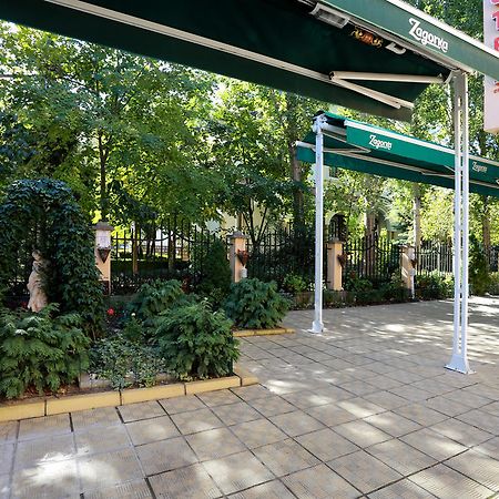 Acropolis Hotel Pazardzhik Luaran gambar