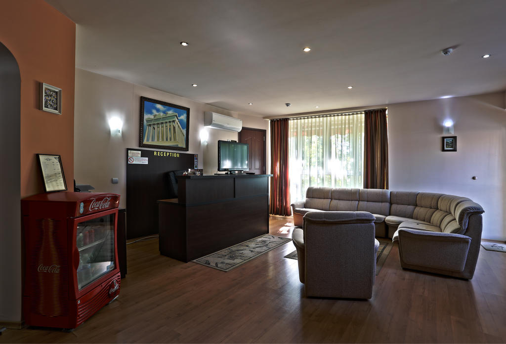 Acropolis Hotel Pazardzhik Luaran gambar